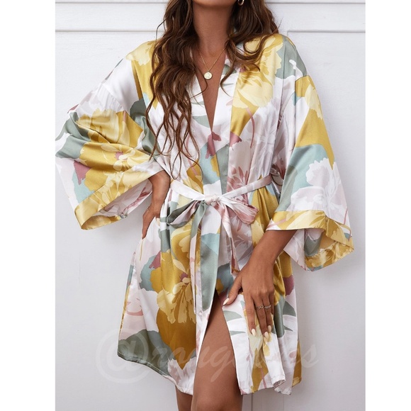 Floral Print Satin Robe Tie Belt Kimono Style - Picture 1 of 6